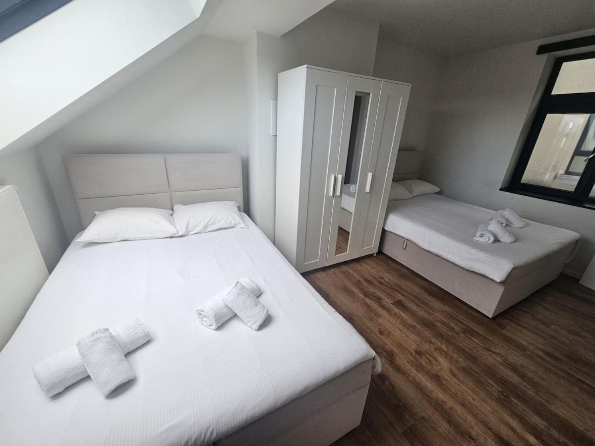 Biệt thự Velvet House *
